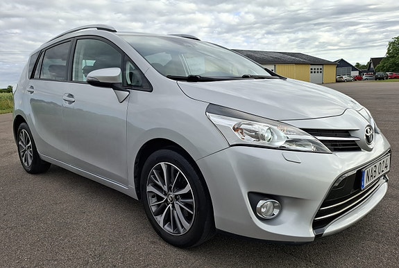 Toyota Verso 2 of 5