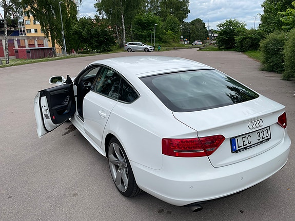 Audi A5 4 of 5