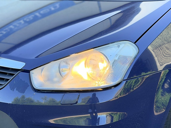Ford C-Max 18 of 25