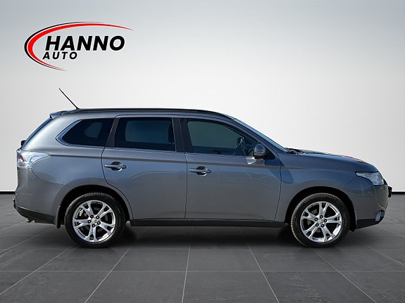Mitsubishi Outlander 6 of 30
