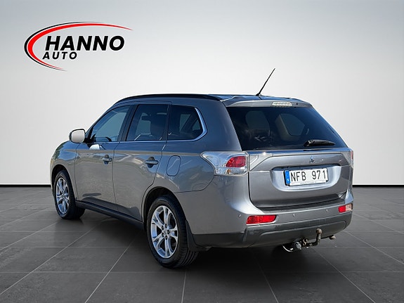 Mitsubishi Outlander 3 of 5