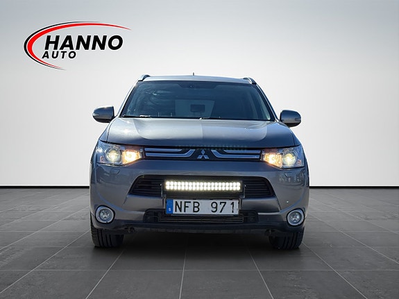 Mitsubishi Outlander 8 of 30