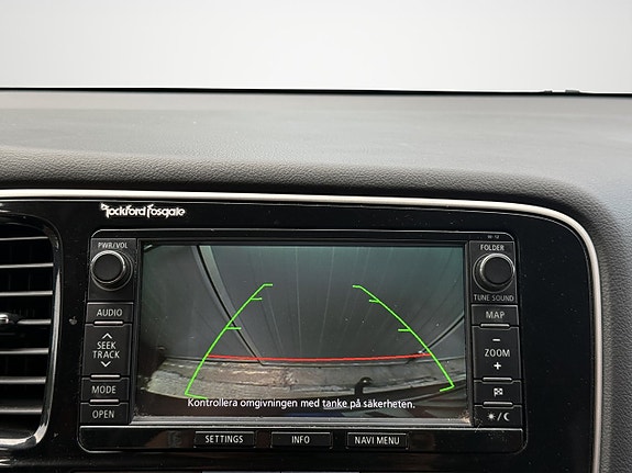 Mitsubishi Outlander 28 of 30