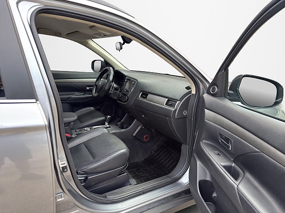 Mitsubishi Outlander 15 of 30