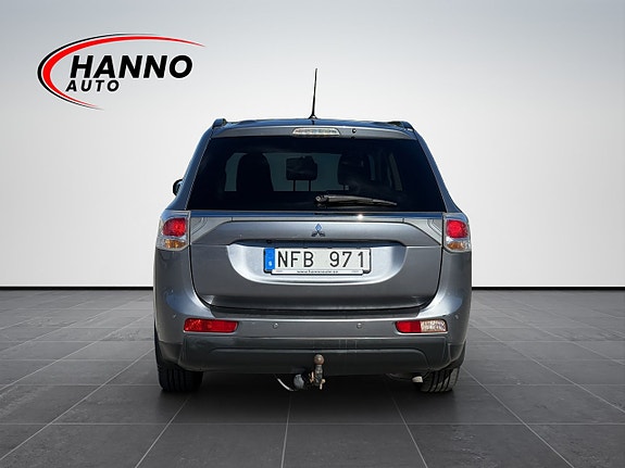Mitsubishi Outlander 4 of 5