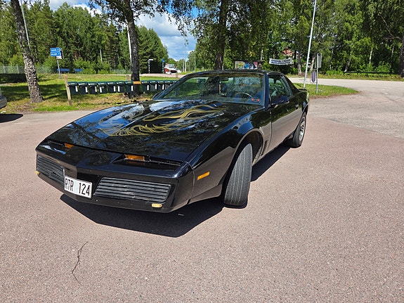 Pontiac Trans Am 2 of 13