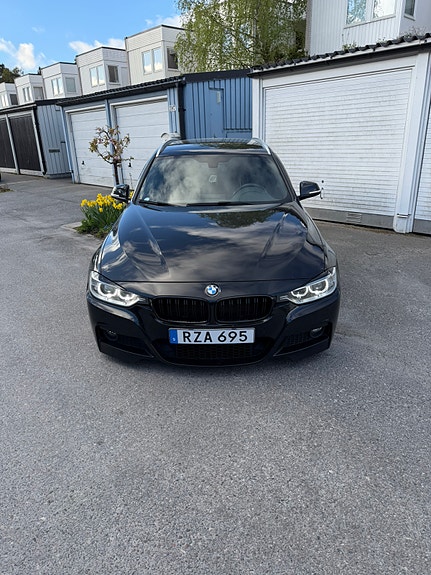 BMW 320d 4 of 5