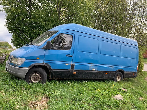 Mercedes-Benz Sprinter 312 2 of 3