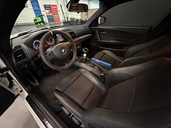 BMW 135i 9 of 13