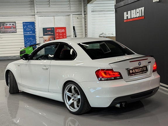 BMW 135i 3 of 13