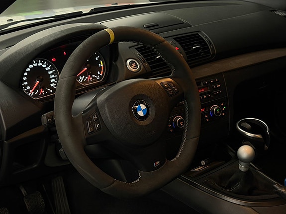 BMW 135i 11 of 13