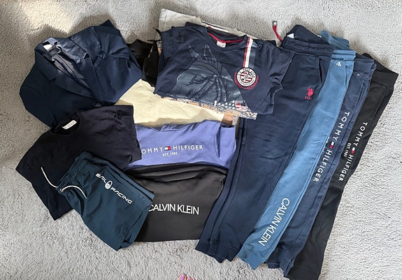 Product image 1 of 2