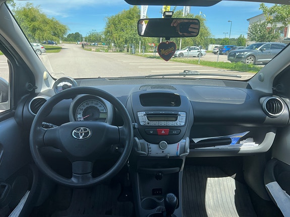 Toyota Aygo 5 of 5