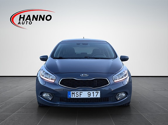 Kia Ceed 8 of 30