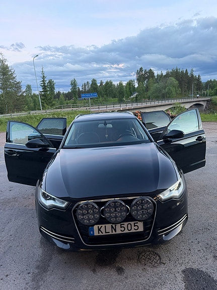 Audi A6 4 of 5