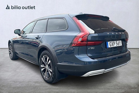Volvo V90 Cross Country 4 of 5