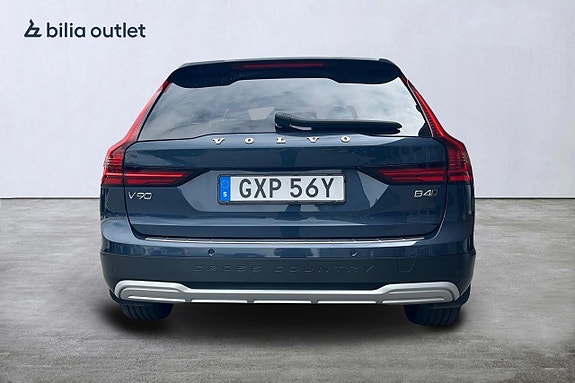 Volvo V90 Cross Country 5 of 5