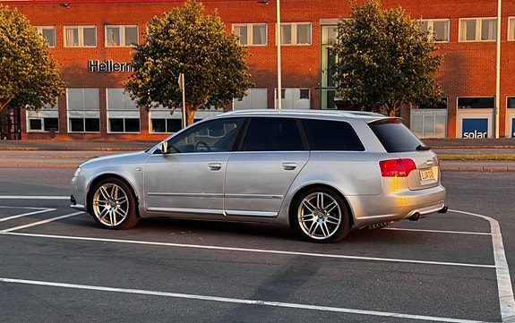 Audi A4 14 of 17