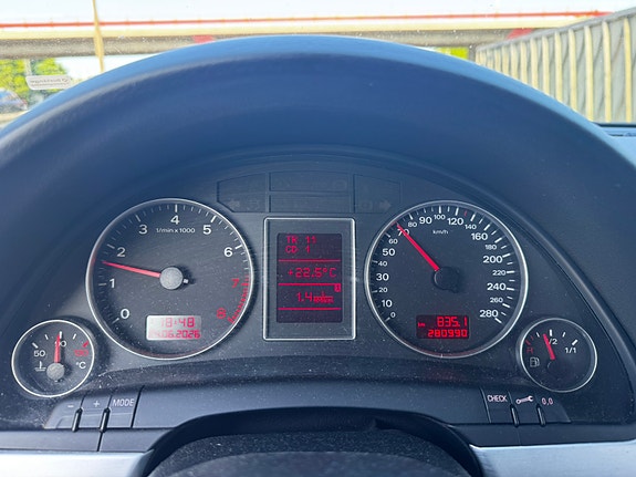 Audi A4 12 of 17