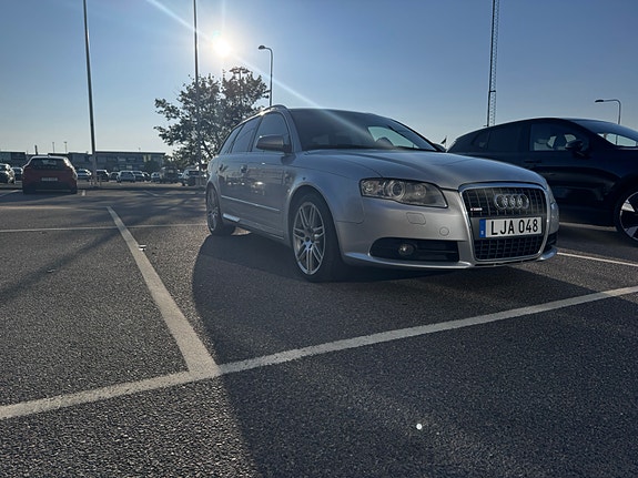 Audi A4 17 of 17