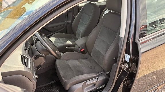 Volkswagen Golf VI 25 of 30