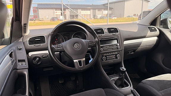 Volkswagen Golf VI 9 of 30