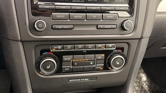 Volkswagen Golf VI 18 of 30