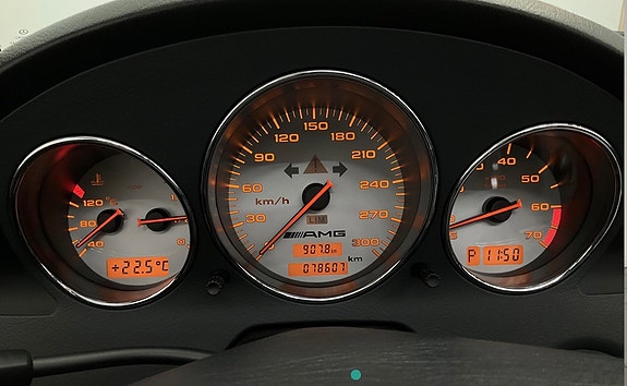 Mercedes-Benz SLK32 7 of 8