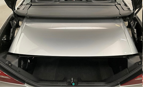 Mercedes-Benz SLK32 6 of 8