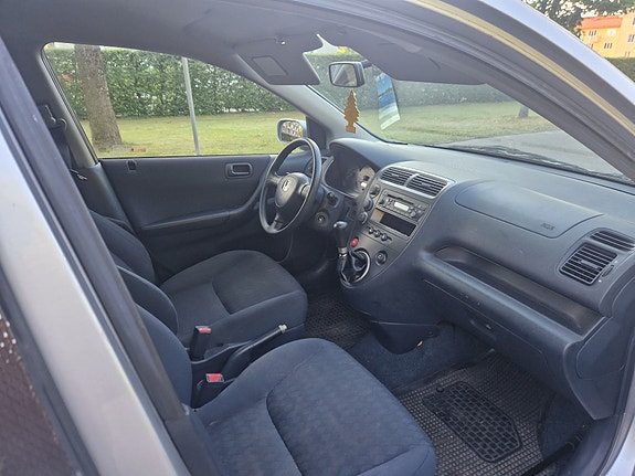 Honda Civic 4 of 5