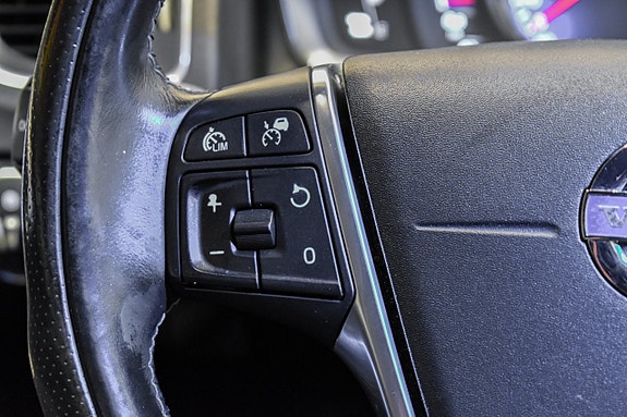 Volvo S60 15 of 28