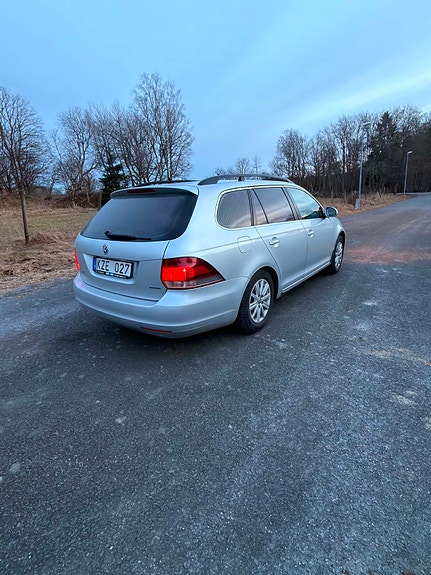 Volkswagen Golf VI 2 of 5