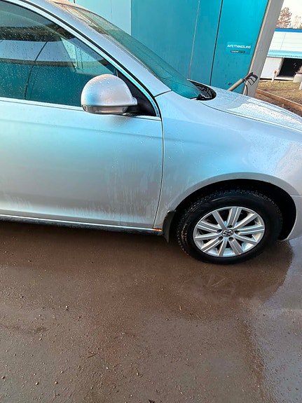 Volkswagen Golf VI 9 of 10