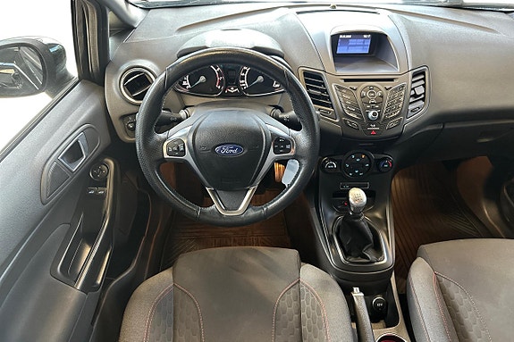 Ford Fiesta 15 of 21