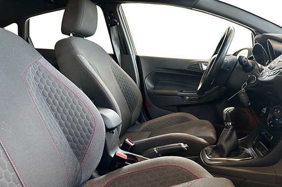 Ford Fiesta 11 of 21