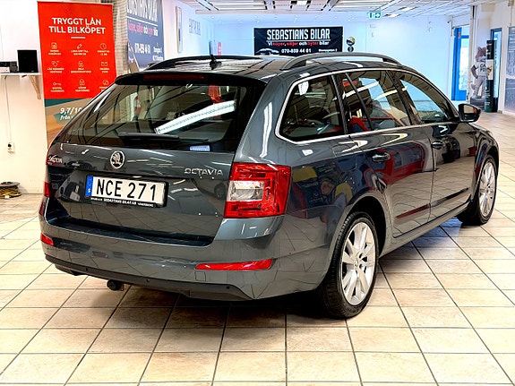Skoda Octavia 3 of 5