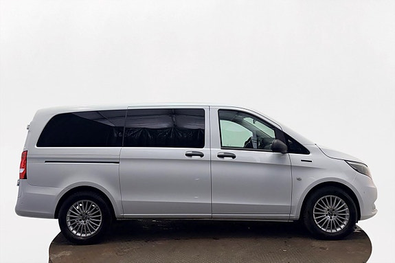 Mercedes-Benz eVito Tourer 6 of 29