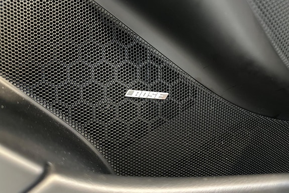 Porsche 718 Spyder 27 of 30