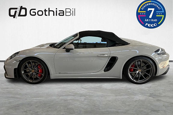 Porsche 718 Spyder 14 of 30