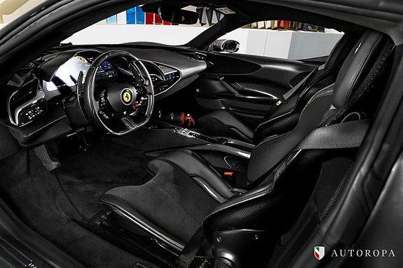Ferrari SF90 Spider 6 of 10
