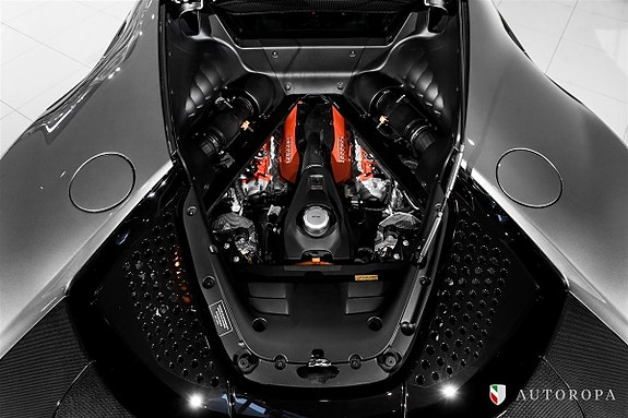 Ferrari SF90 Spider 9 of 10
