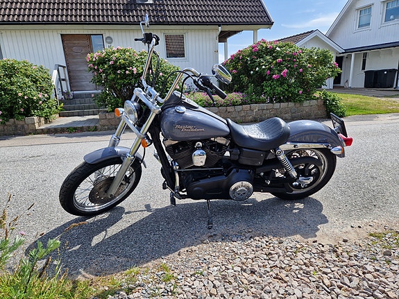 Harley-Davidson Street Bob 3 of 5