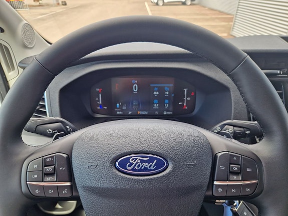 Ford Transit 8 of 10