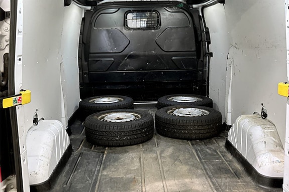 Ford Transit Custom 7 of 7