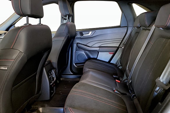 Ford Kuga 8 of 12