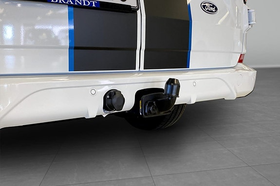 Ford Transit Custom 10 of 12