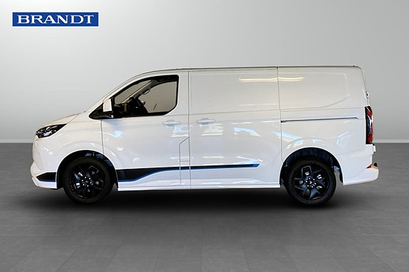 Ford Transit Custom 3 of 5