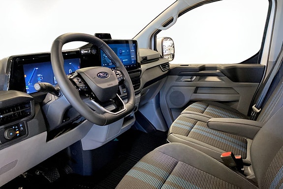 Ford Transit Custom 5 of 5