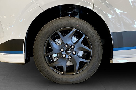 Ford Transit Custom 9 of 12