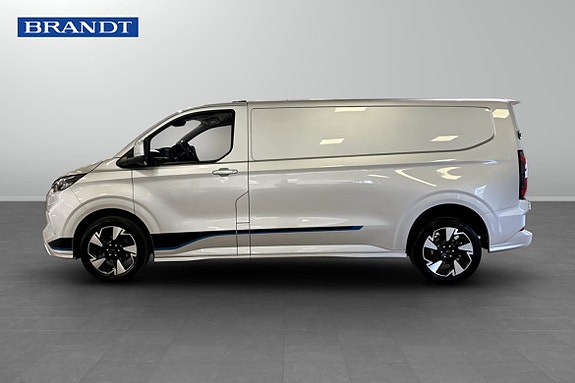 Ford Transit Custom 3 of 5